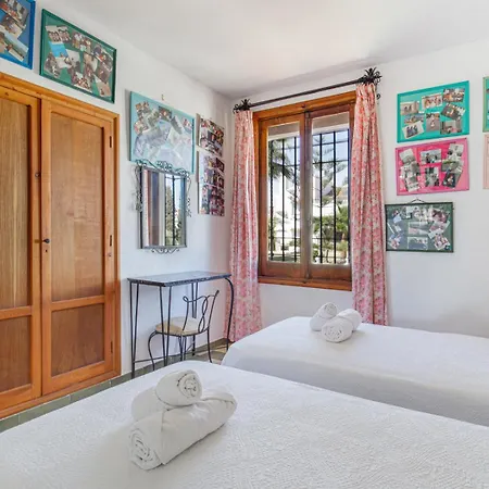 -iponubahomes- Typical Andalusian With Views In Mijas Costa El Faro